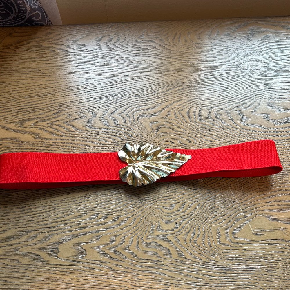 Gold Leaf Red Belt - Vintage 1980's - Picture 3 of 10